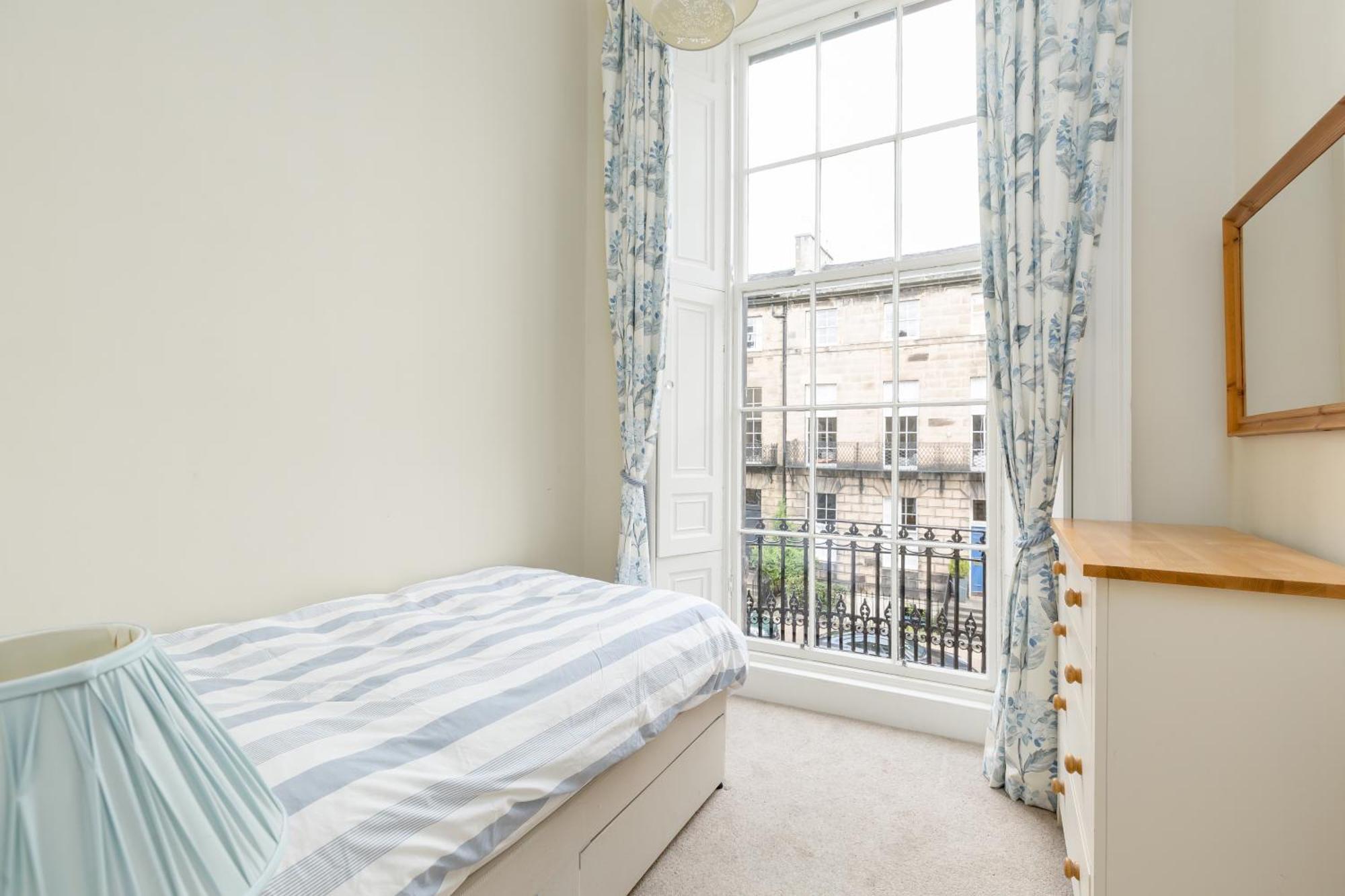 Light And Spacious 2 Bedroom Flat In Heart Of Edinburgh Dış mekan fotoğraf