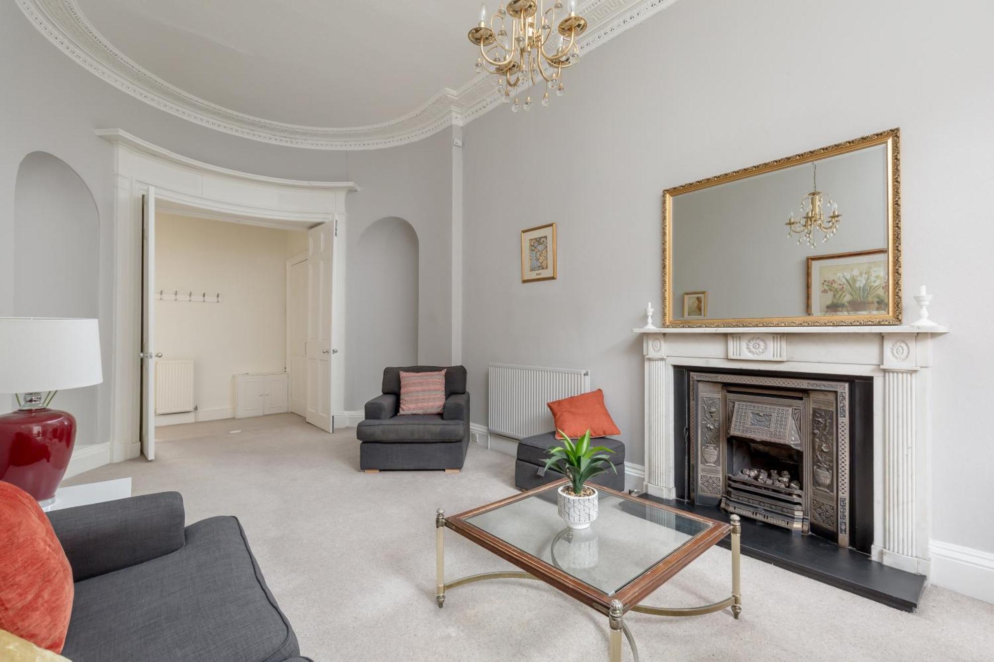 Light And Spacious 2 Bedroom Flat In Heart Of Edinburgh Dış mekan fotoğraf