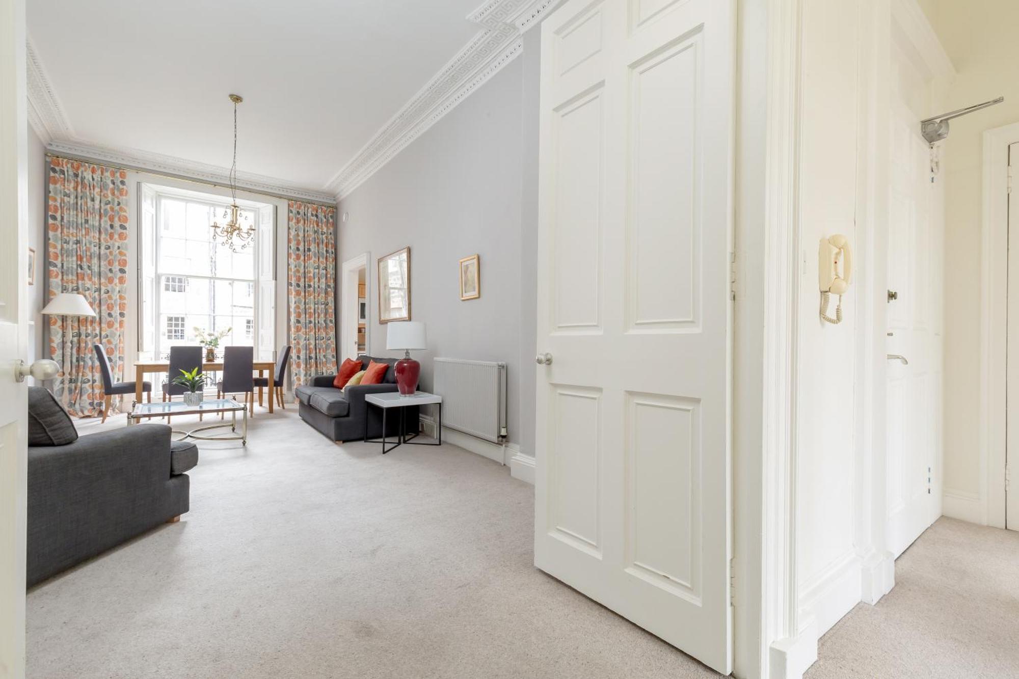 Light And Spacious 2 Bedroom Flat In Heart Of Edinburgh Dış mekan fotoğraf